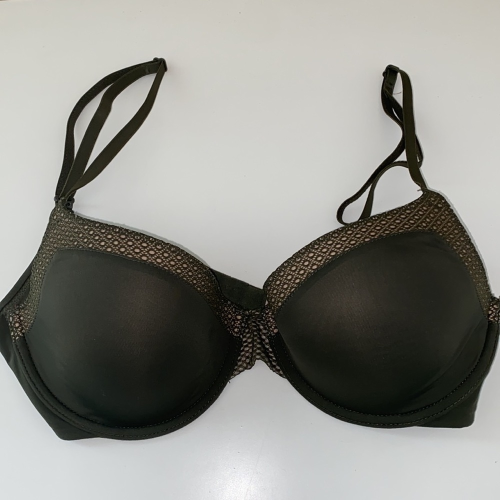 Victoria’s Secret T-shirt Lightly Lined Scoop Demi